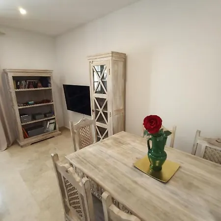 Apartment Atico Larga 112 *