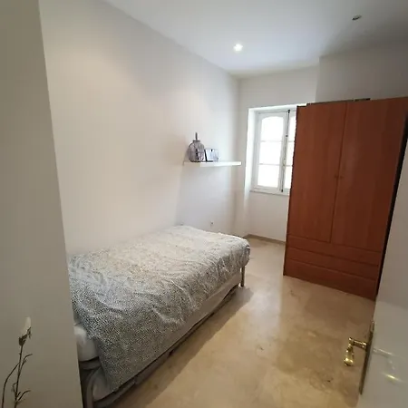 Apartment Atico Larga 112 *